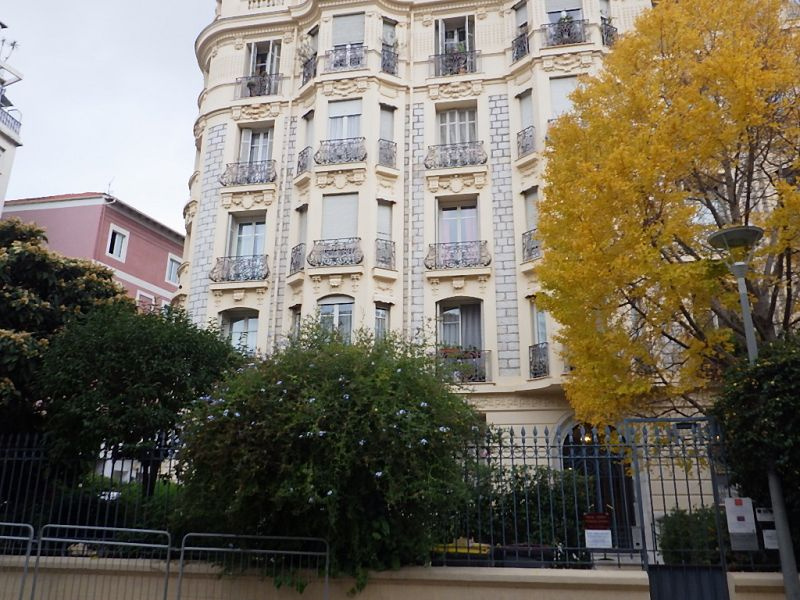vente immobilier professionnel MURS PROFESSIONNELS / BUREAUX + cave sur
